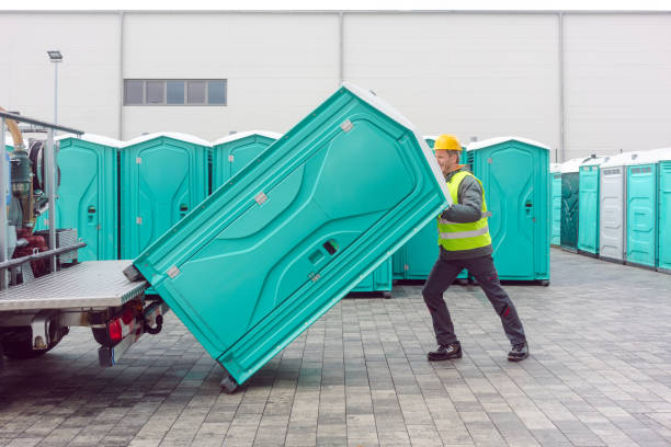 Portable Toilet Options We Offer in Henry, IL